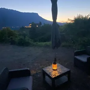 Au Calme Avec Vue Magnifique à Maximin Appartement Saint-Maximin (Isere)