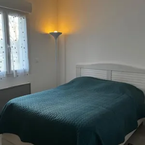 Le Ribbou Hébergement de vacances LʼIsle-sur-la-Sorgue